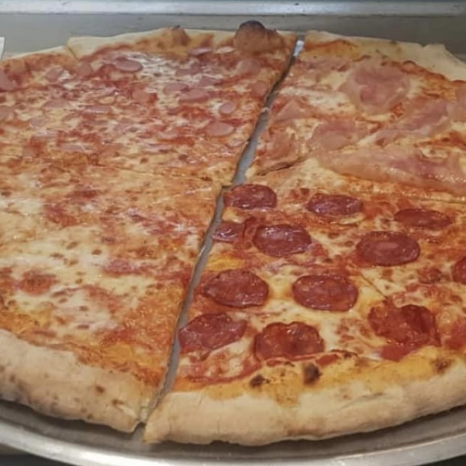 Luna Rossa Pizzeria D'asporto Photos 2